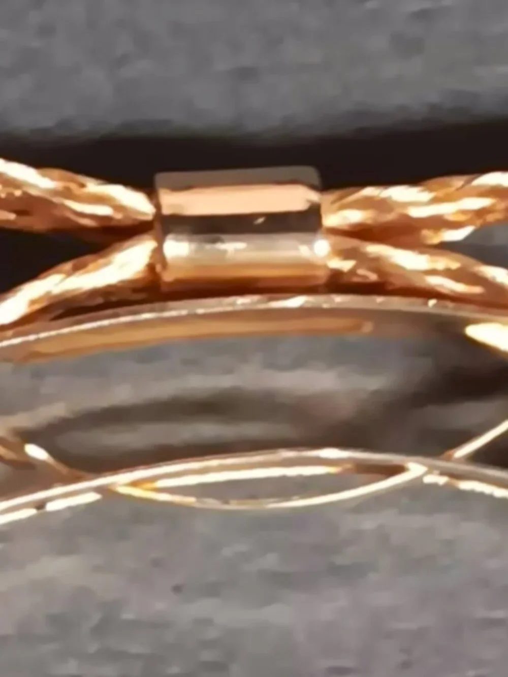 1970'S Vintage France (stamped) hair barrette, gold tone woven metal slim bow.